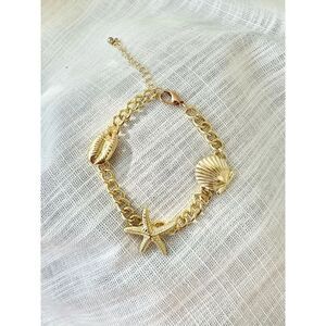 Call chain link, starfish, and sea shell bracelet